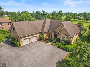 1095 Mill Creek Rd, York, PA 17404