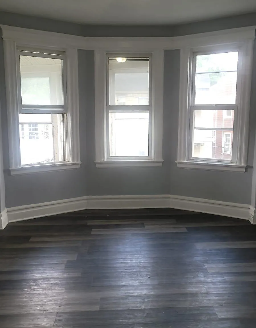 3 bed, $2,195 — Photo 4