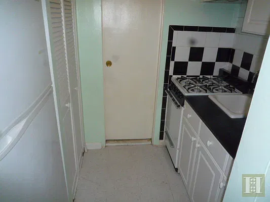 Rented by Halstead Real Estate | media 33
