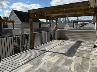 2906 Baer St, Houston, TX 77020