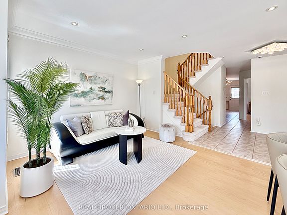 2nd image of 30 Little Angel Rd