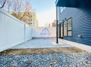 66 Linden St #1R, Brooklyn, NY 11221