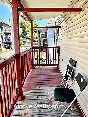 Sterling St — Photo 18