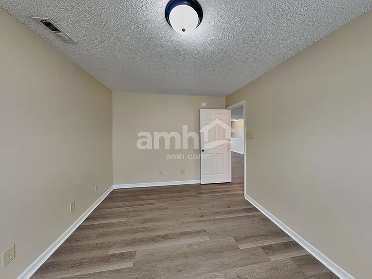 626 Hickory Pine Dr — Photo 16