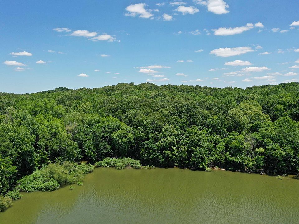 1st image of 30 Bragg Pond Rd #30