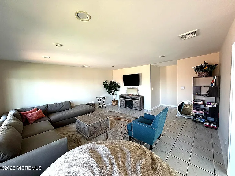262 Genes Dr — Photo 14