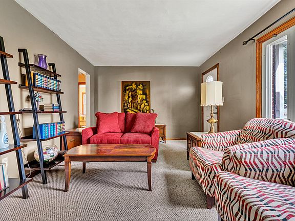 5th image of 3452 Oaklawn Ave NW