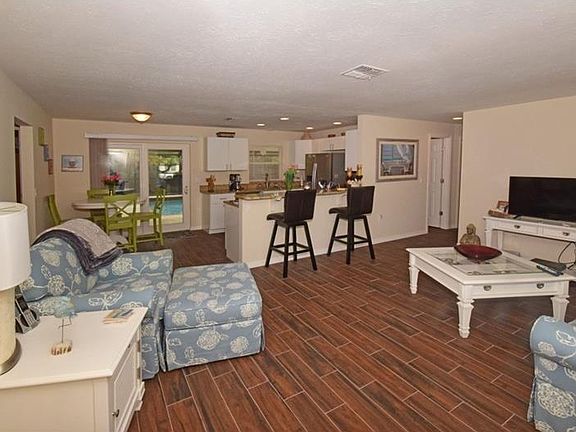 3rd image of 2873 Indianwood Dr