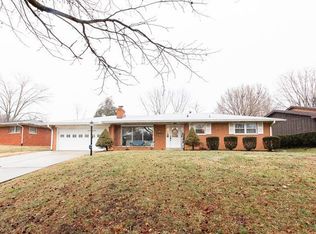 3820 Tanbark Dr, Swansea, IL