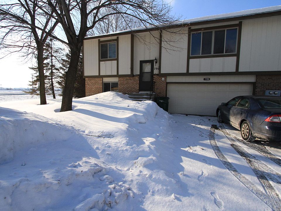 1st image of 790 125th Ln NE