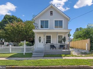 124 Cooper St, Beverly, NJ 08010