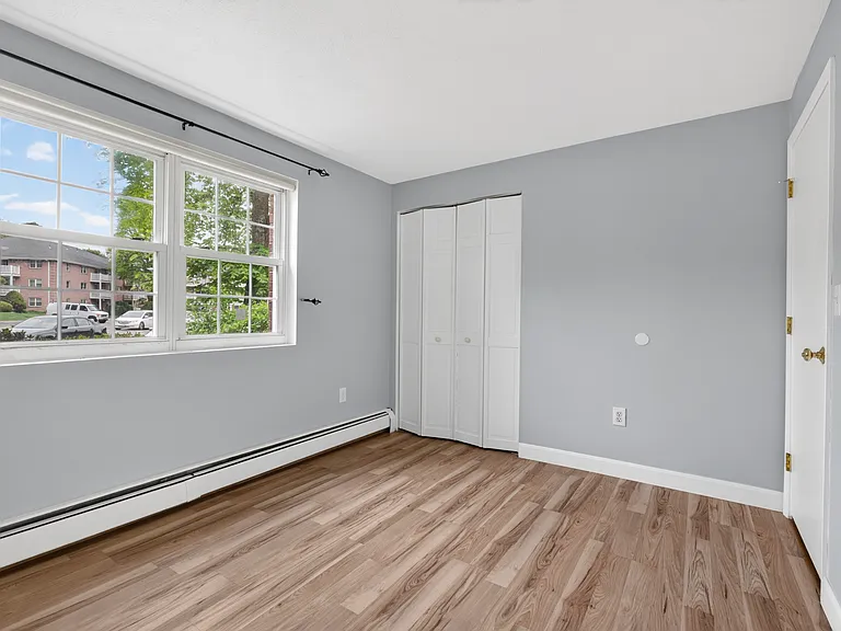 7 Karen Cir #2A — Photo 17