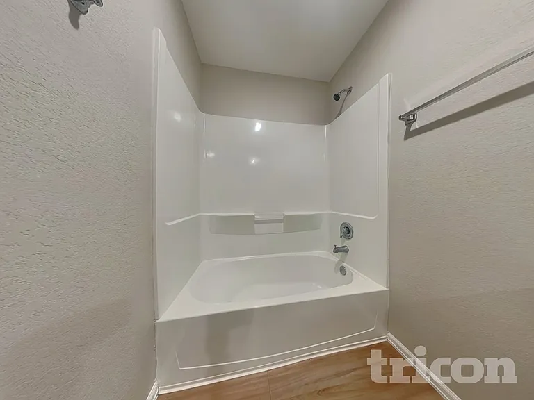 18610 Rosehill Prairie Dr — Photo 9