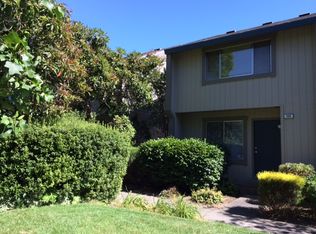 388 Harvest Ln, Santa Rosa, CA 95401