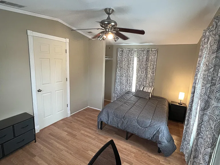 Tucker Hill Ln — Photo 1