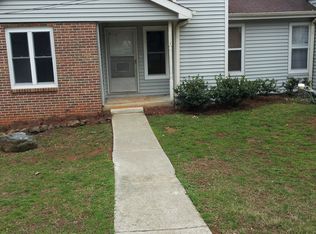 4918 Farmstead Ct, Woodstock, GA 30188