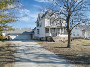 209 E Main St, Reddick, IL 60961