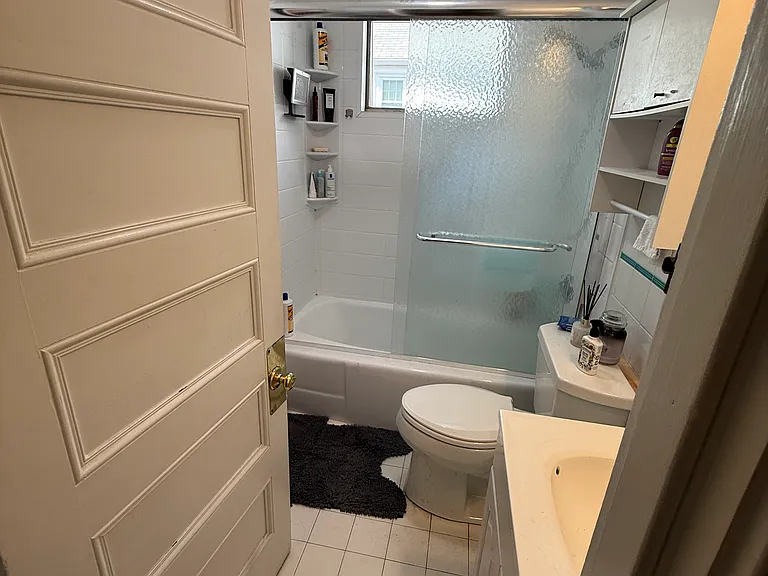 114 Pearl St — Photo 5