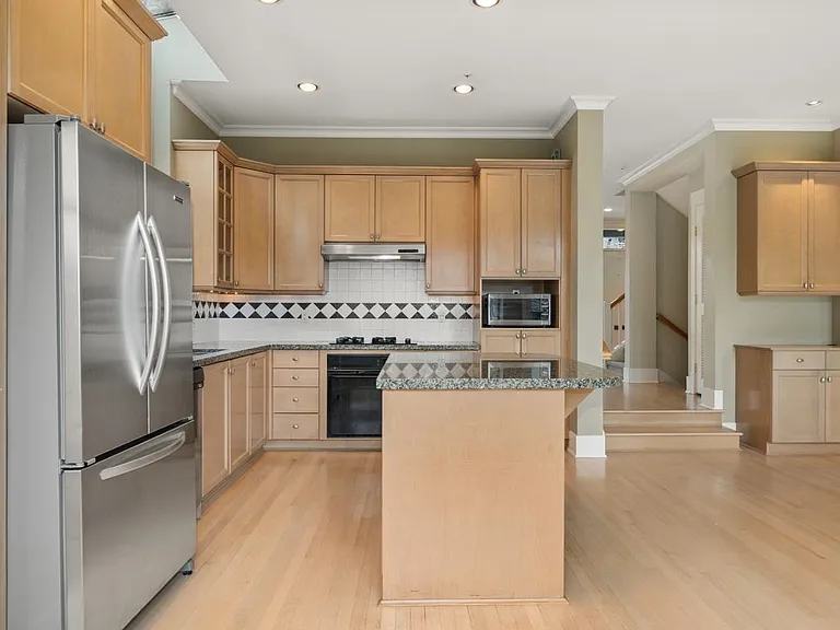 3998 W 32nd Ave — Photo 10