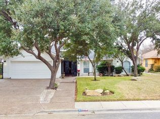 9804 Suncrest Ct, Laredo, TX 78045