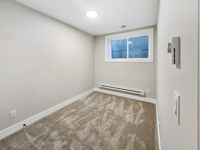 2620R 28th Ave SW #2614R — Photo 6