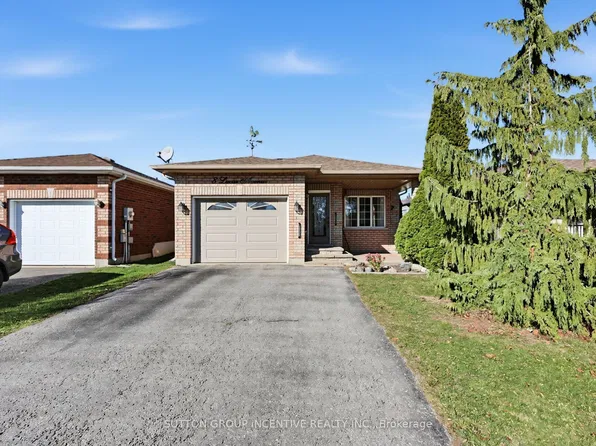 8 Lucas Ave, Barrie, ON L4N 9N1