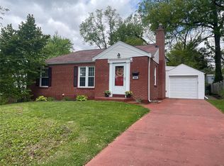 209 Moundale Dr, Saint Louis, MO 63135