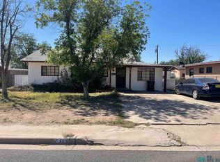 2313 Mountain View Dr, Carlsbad, NM 88220