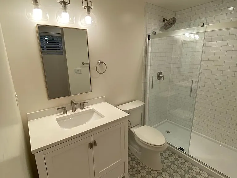 1416-1418 Bath St #I — Photo 11