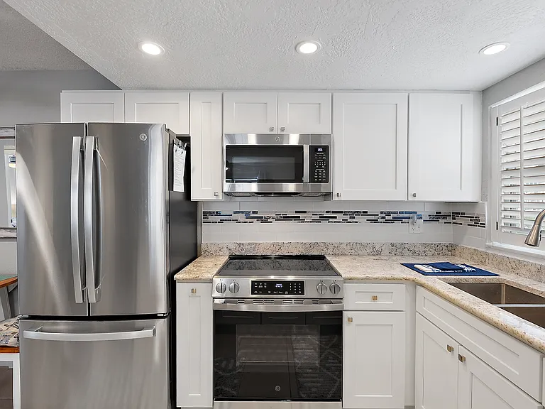 11440 1st St E #1 — Photo 10