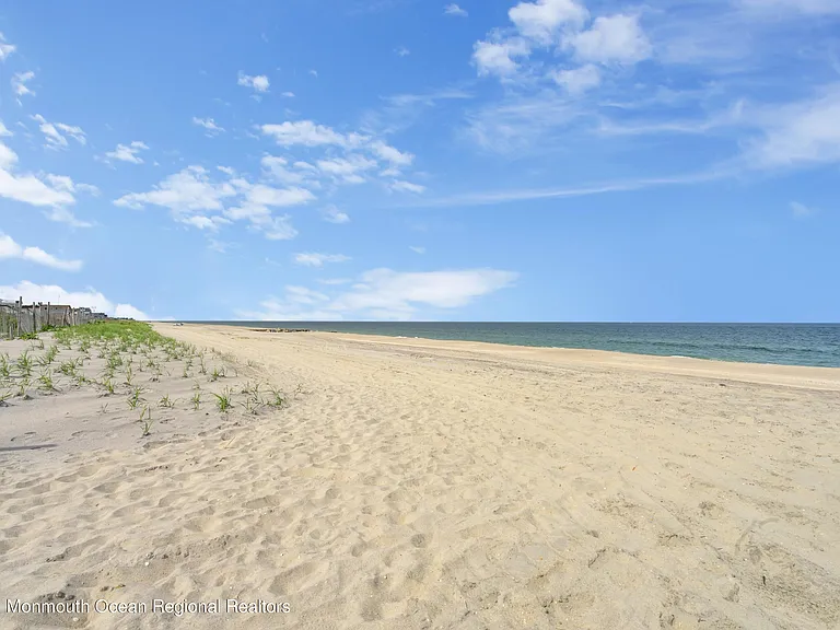 1340 Ocean Ave #62 — Photo 46
