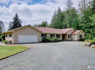 16139 Toad Ln, Bow, WA 98232