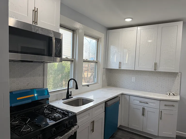 27 Berkeley Pl #1 — Photo 5