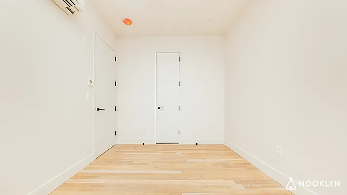 Rented by Nooklyn NYC LLC | media 7