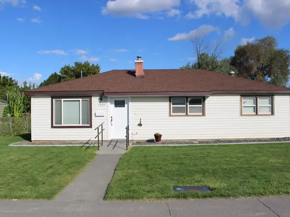 1527 N 17th Ave, Pasco, WA 99301