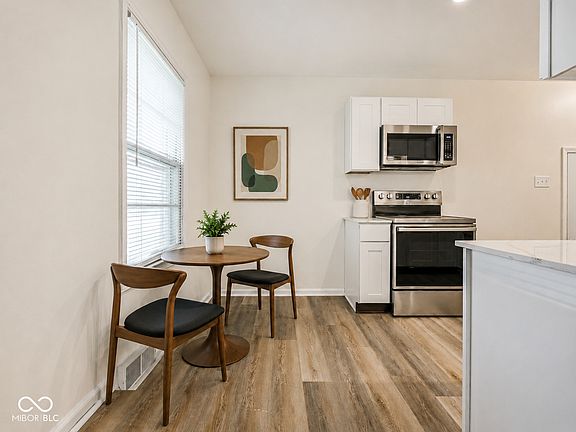 5th image of 2648 Stanley Ave