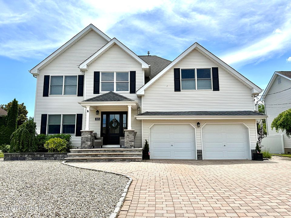 1st image of 315 Maine Street