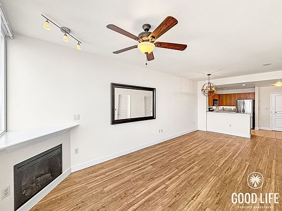 3rd image of 300 W Beech St Unit 1907