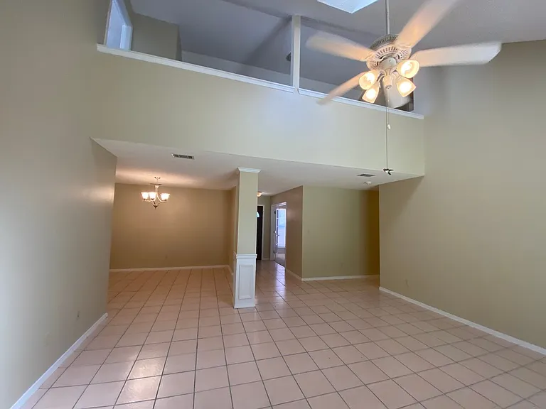 24 Neptune Dr — Photo 12