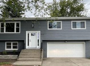 912 Harrison Ave, Dyer, IN 46311
