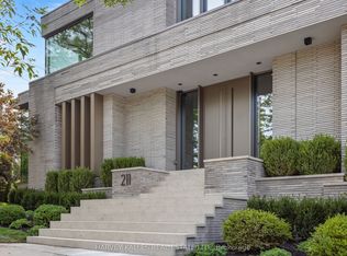 211 Dunvegan Rd, Toronto, ON M5P2P3