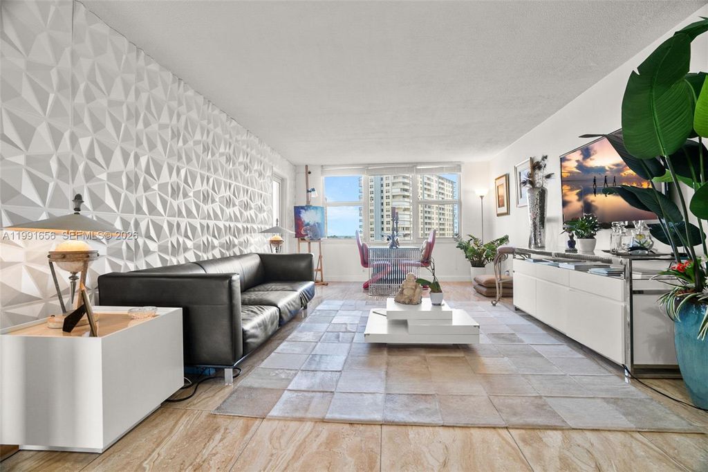 201 N Ocean Blvd APT 509, photo 2