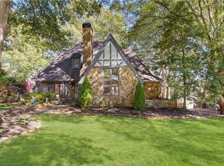119 Fitchburg Dr, Woodstock, GA 30189