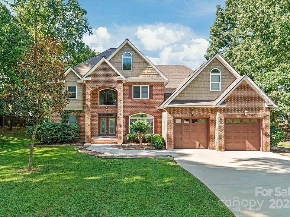 1st image of 169 Broadview Cir
