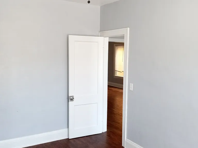 Hall Apartments — Photo 6