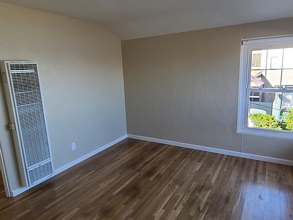2nd image of 829 Tangiers Ct