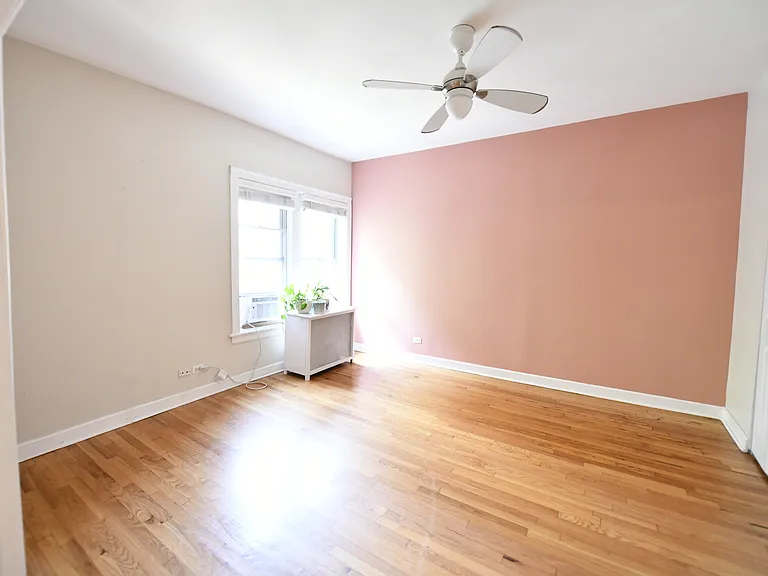 1260 W Pratt Blvd #2 — Photo 16