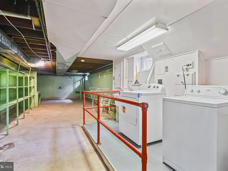 1125 Parkway Ave — Photo 16