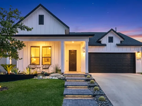 1604 DANCING OAK LN, San Marcos, TX 78666