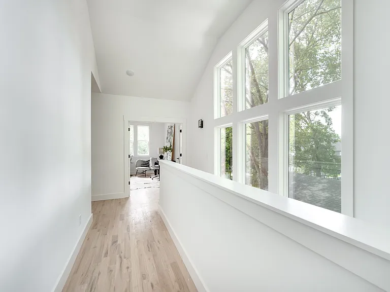 2430 Little Ave — Photo 28